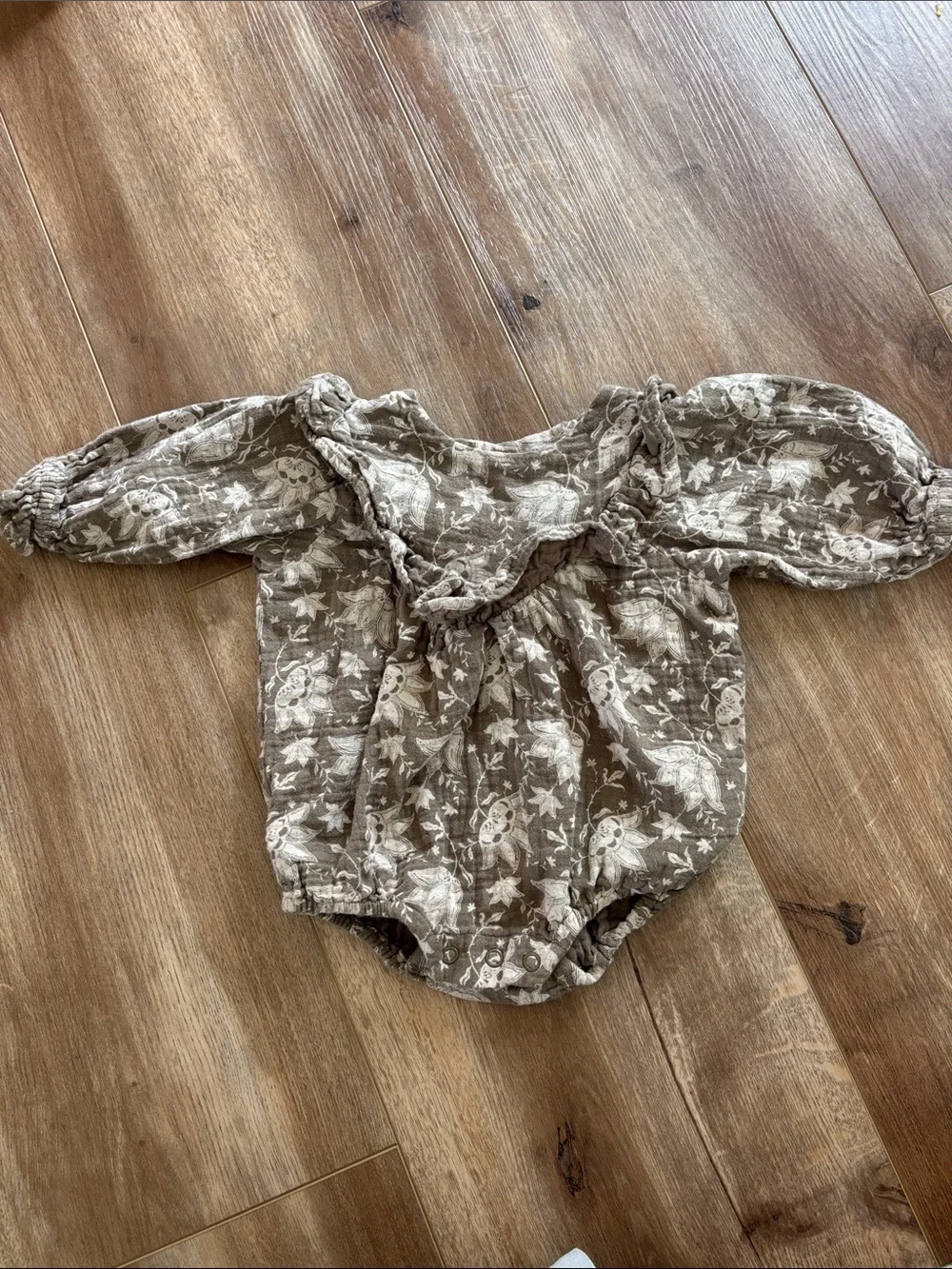 Rylee + Cru Winnie Romper Green Garden 0-3 Months